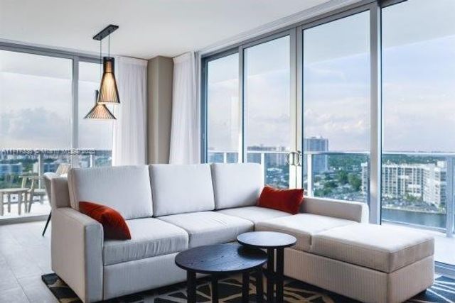 4010 S Ocean Dr R1202, Hollywood, FL 33019