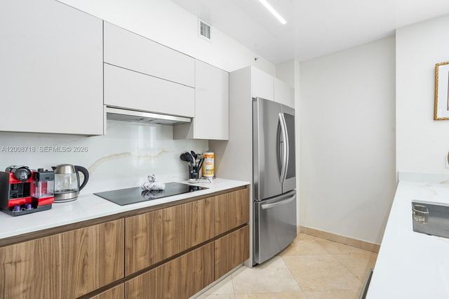 17555 Atlantic Blvd 508, Sunny Isles Beach, FL 33160