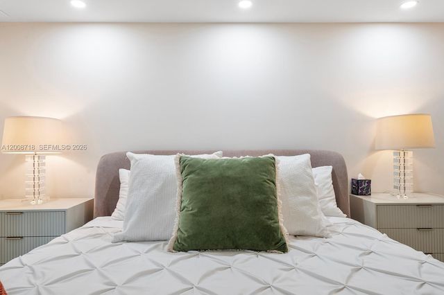 17555 Atlantic Blvd 508, Sunny Isles Beach, FL 33160