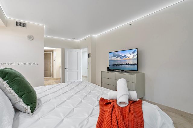 17555 Atlantic Blvd 508, Sunny Isles Beach, FL 33160