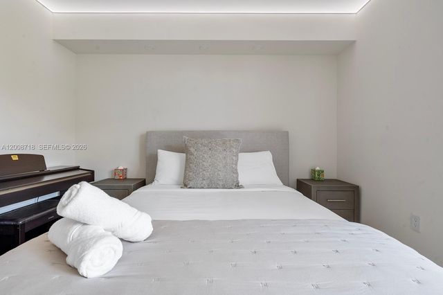 17555 Atlantic Blvd 508, Sunny Isles Beach, FL 33160