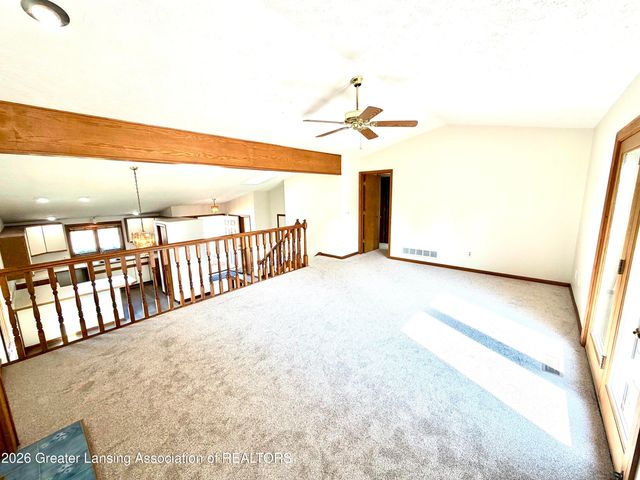 1114 Wolf Run Drive, Lansing, MI 48917