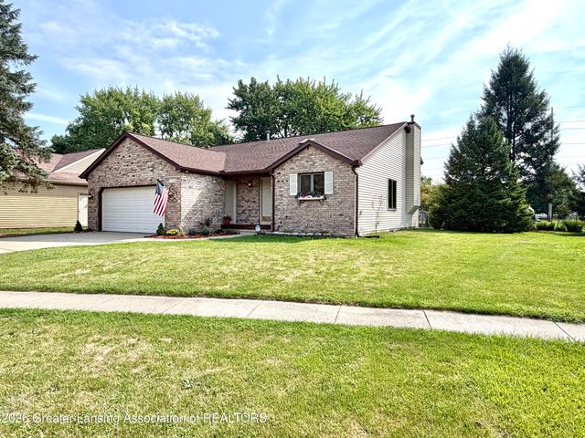 1114 Wolf Run Drive, Lansing, MI 48917