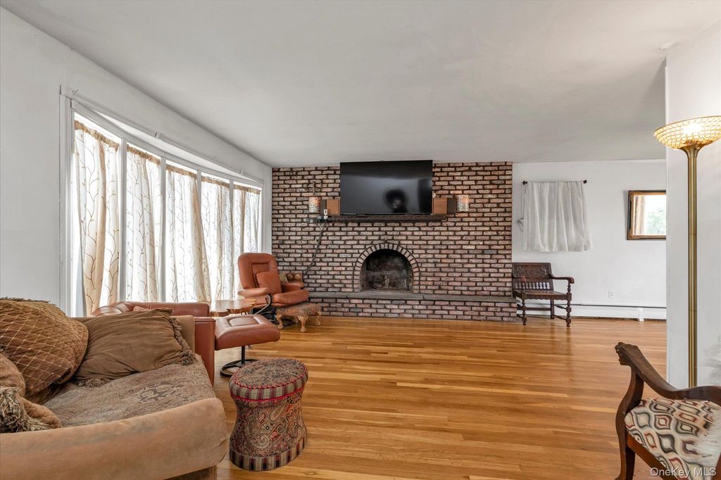 2760 Bellmore Avenue, Bellmore, NY 11710 — photo 3