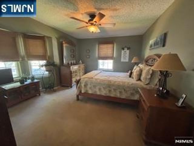 655 Plum Terrace, Mahwah, NJ 07430