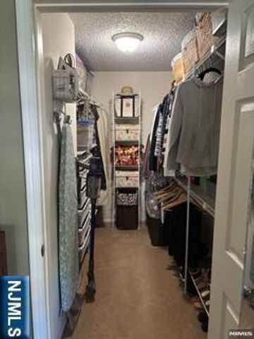 655 Plum Terrace, Mahwah, NJ 07430
