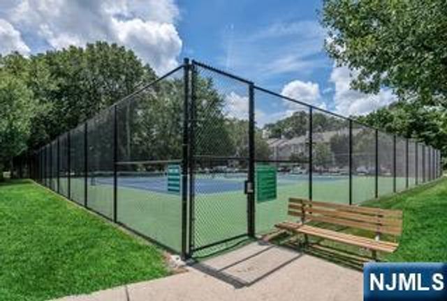 655 Plum Terrace, Mahwah, NJ 07430