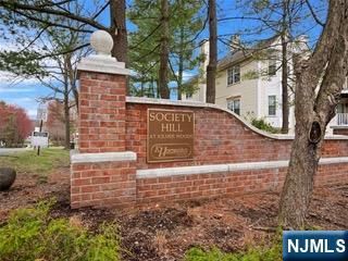 655 Plum Terrace, Mahwah, NJ 07430