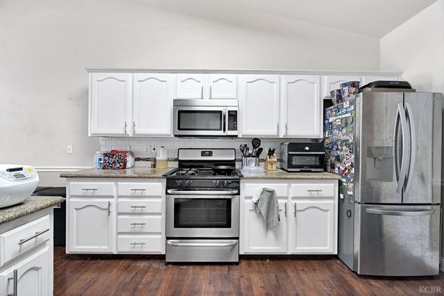 1384 Tulip Street, Lemoore, CA 93245