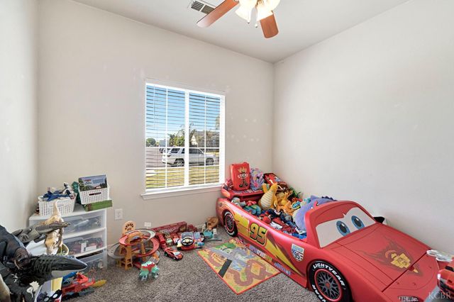 1384 Tulip Street, Lemoore, CA 93245