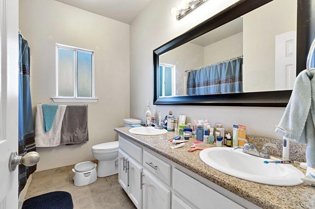 1384 Tulip Street, Lemoore, CA 93245