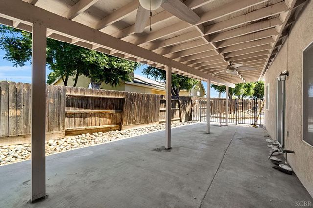 1384 Tulip Street, Lemoore, CA 93245