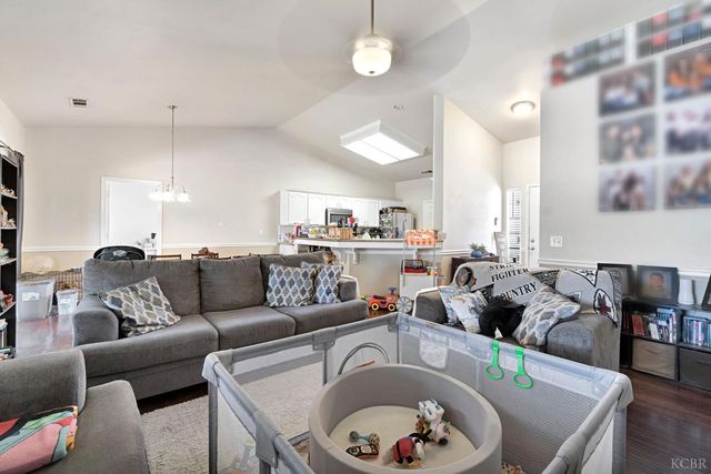 1384 Tulip Street, Lemoore, CA 93245