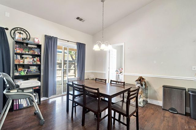 1384 Tulip Street, Lemoore, CA 93245