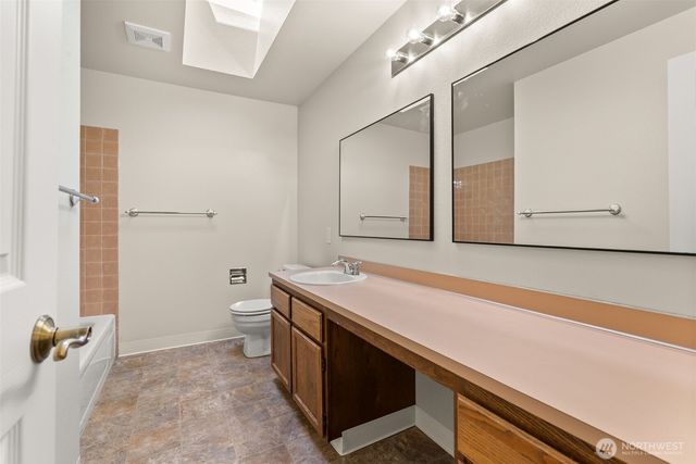 13603 SE 239th Street, Kent, WA 98042