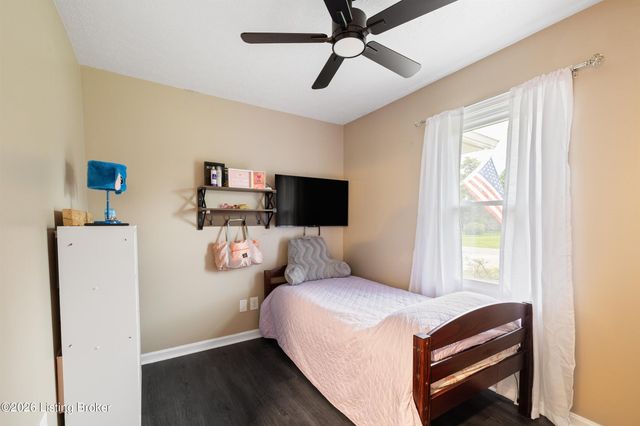 380 Oakrun Dr, Mt Washington, KY 40047