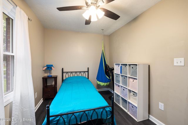 380 Oakrun Dr, Mt Washington, KY 40047