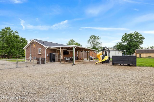 380 Oakrun Dr, Mt Washington, KY 40047