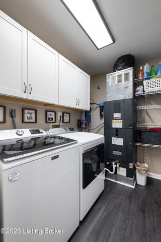 380 Oakrun Dr, Mt Washington, KY 40047
