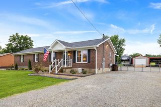 380 Oakrun Dr, Mt Washington, KY 40047