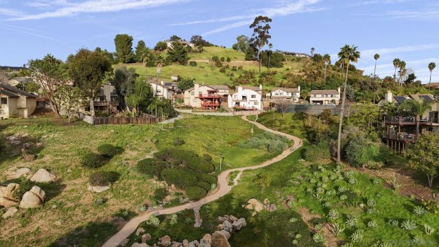 1620 Madrone Gln, Escondido, CA 92027