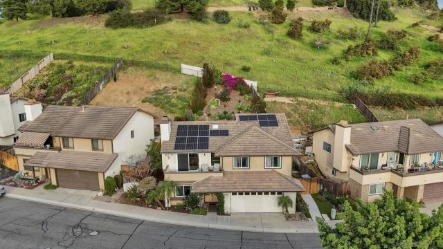 1620 Madrone Gln, Escondido, CA 92027