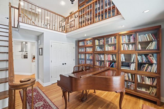 4490 North Street, Granville, OH 43023