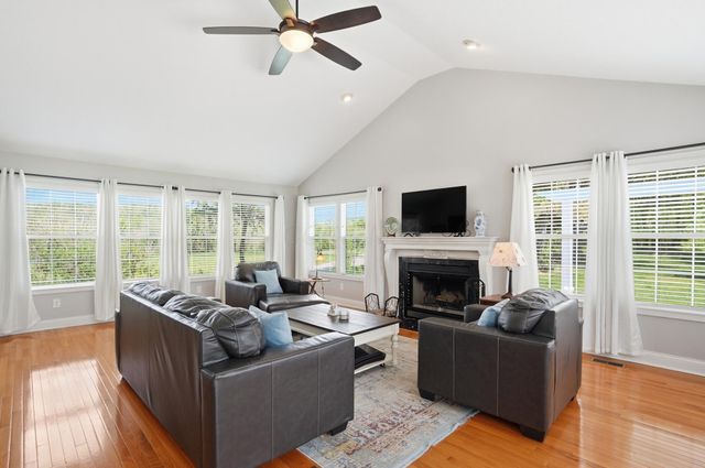 4490 North Street, Granville, OH 43023
