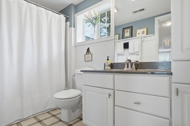 4490 North Street, Granville, OH 43023