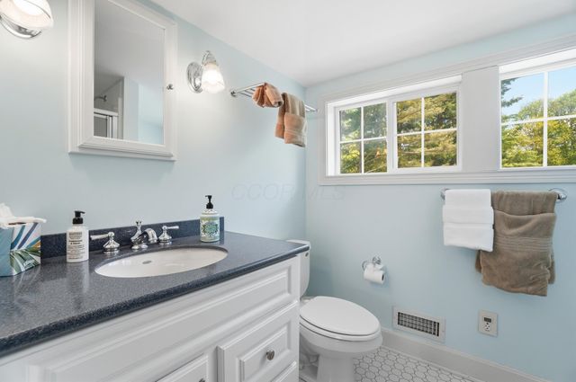 4490 North Street, Granville, OH 43023