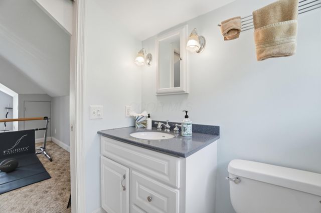 4490 North Street, Granville, OH 43023