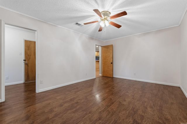 6031 Gribble Road, Jacksonville, AR 72076