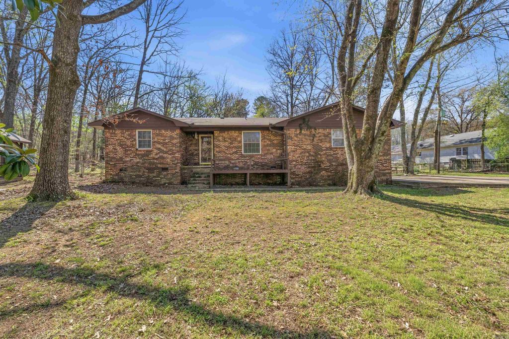 6031 Gribble Road, Jacksonville, AR 72076