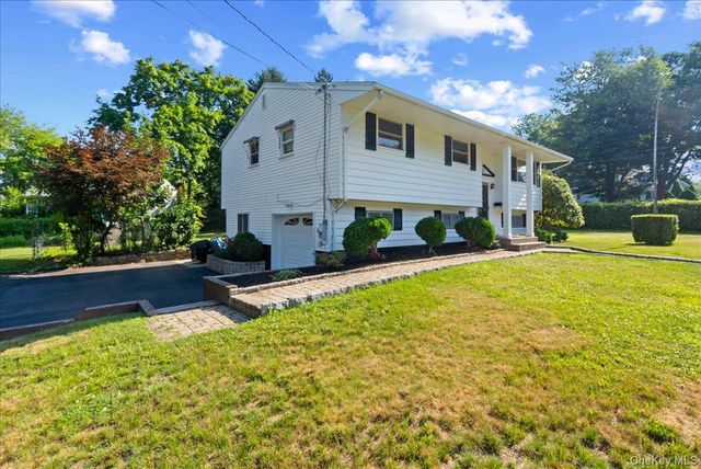12 Flitt Street, West Nyack, NY 10994
