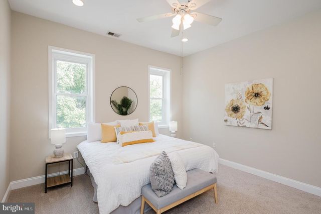 3013 EASTERN AVE, Baltimore, MD 21224