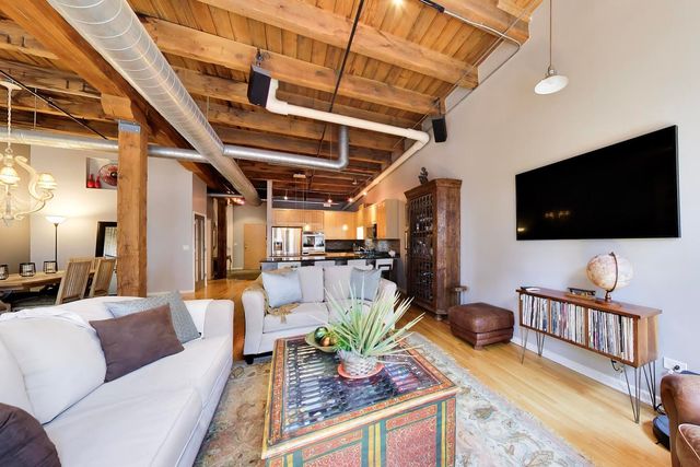 520 W Huron Street 614, Chicago, IL 60654