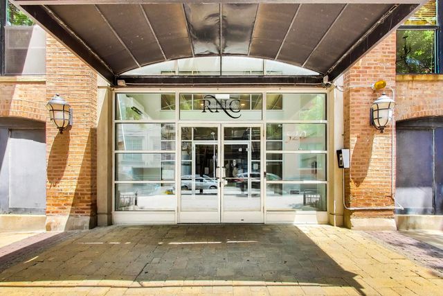 520 W Huron Street 614, Chicago, IL 60654