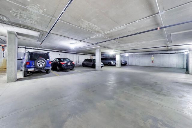 520 W Huron Street 614, Chicago, IL 60654