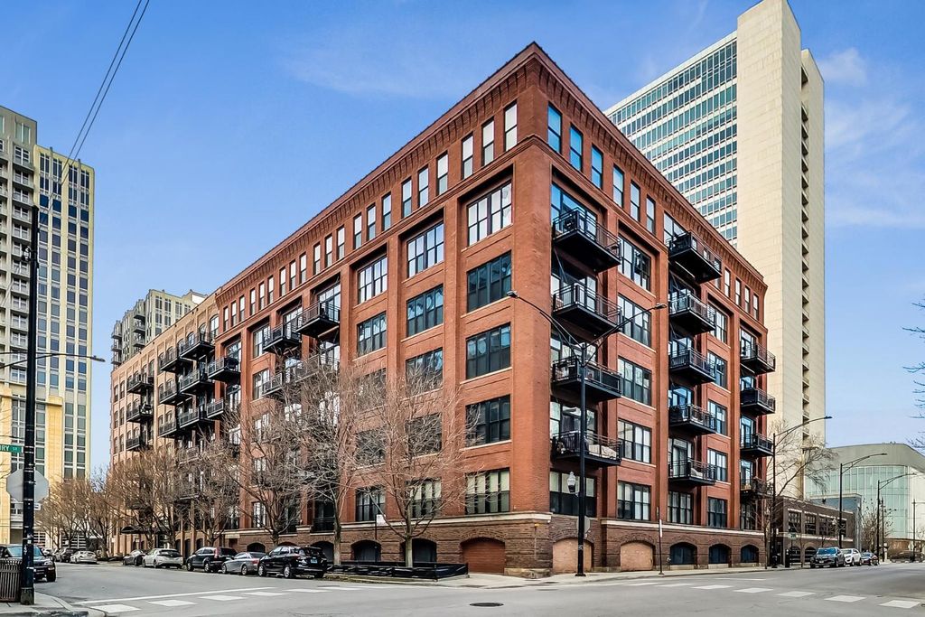 520 W Huron Street 614, Chicago, IL 60654