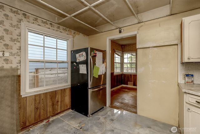 98 Hardie Avenue SW, Renton, WA 98057