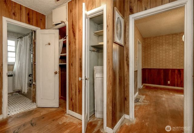 98 Hardie Avenue SW, Renton, WA 98057