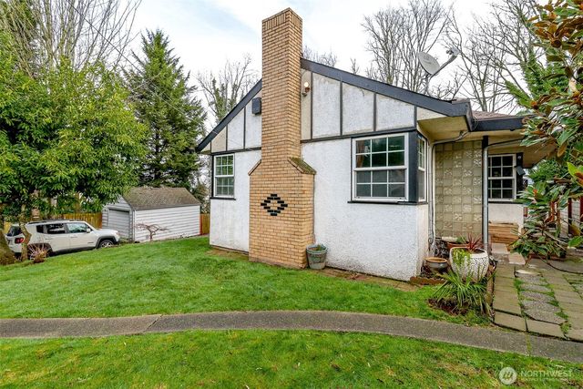 98 Hardie Avenue SW, Renton, WA 98057