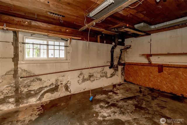 98 Hardie Avenue SW, Renton, WA 98057