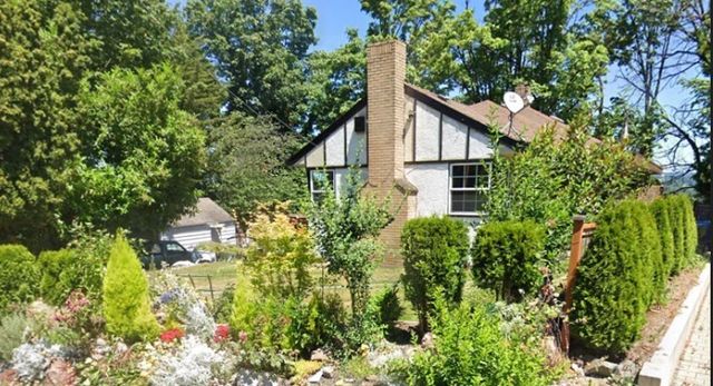 98 Hardie Avenue SW, Renton, WA 98057