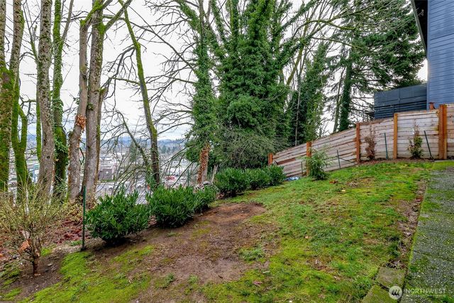 98 Hardie Avenue SW, Renton, WA 98057