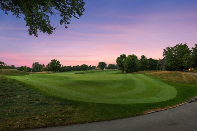 10500 Niblick Lane, Eden Prairie, MN 55347