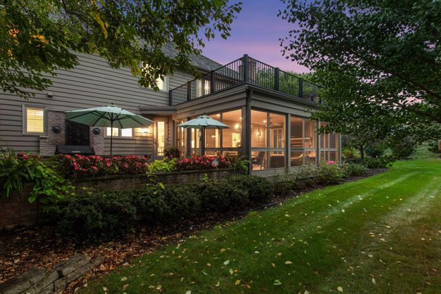 10500 Niblick Lane, Eden Prairie, MN 55347