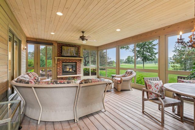 10500 Niblick Lane, Eden Prairie, MN 55347