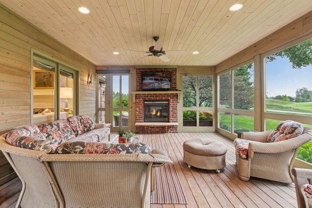 10500 Niblick Lane, Eden Prairie, MN 55347