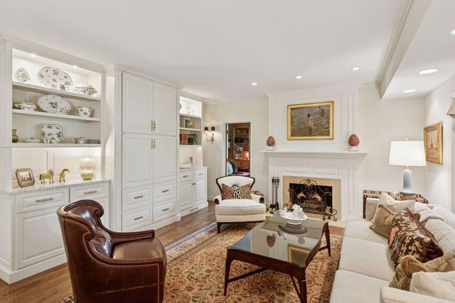 10500 Niblick Lane, Eden Prairie, MN 55347